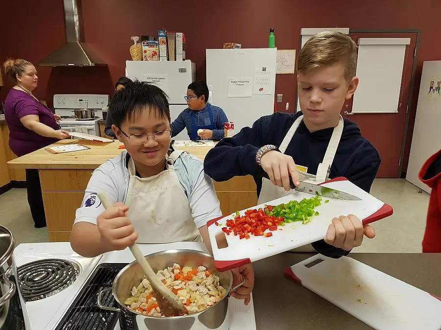 Food First Foundation – Tastemakers Cooking Program